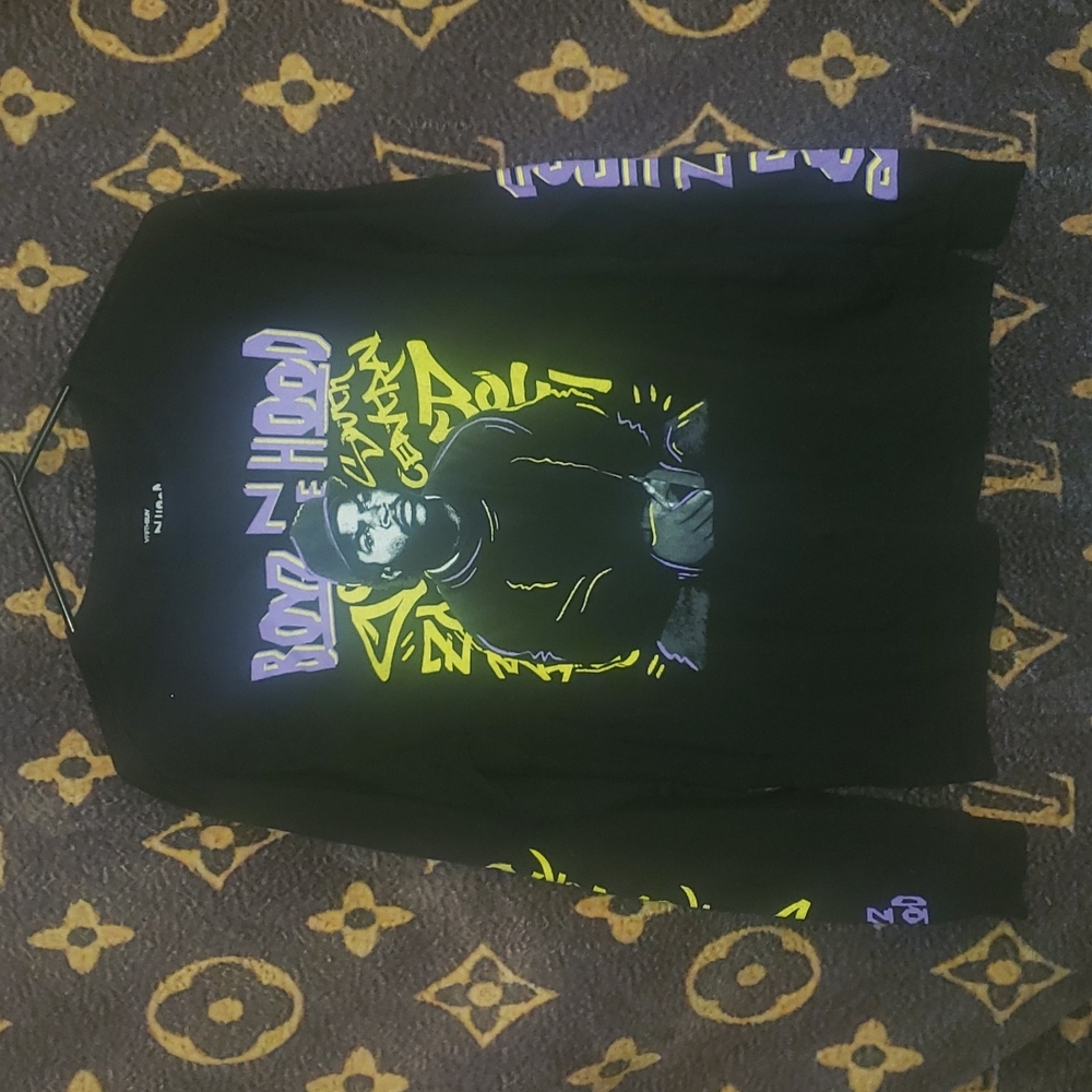 Black long sleeve Boyz N the Hood Tshirt (S)